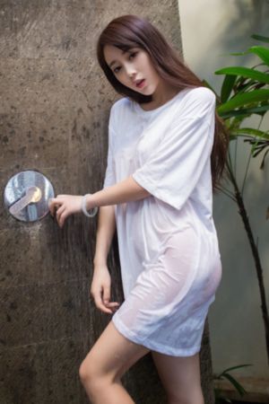 打扑克很疼但是很长歌词_2019国语AV首页
