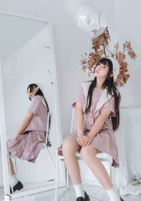 乖女奶水喂我h_中英字幕1080